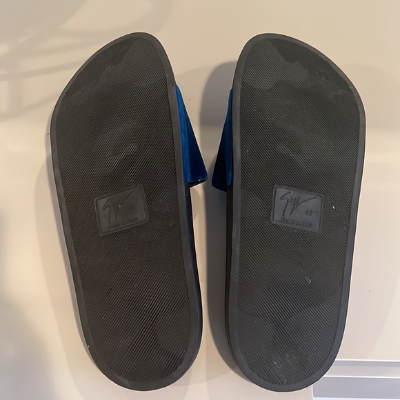 Authentic Giuseppe’s men’s slippers, size 42 main image 10